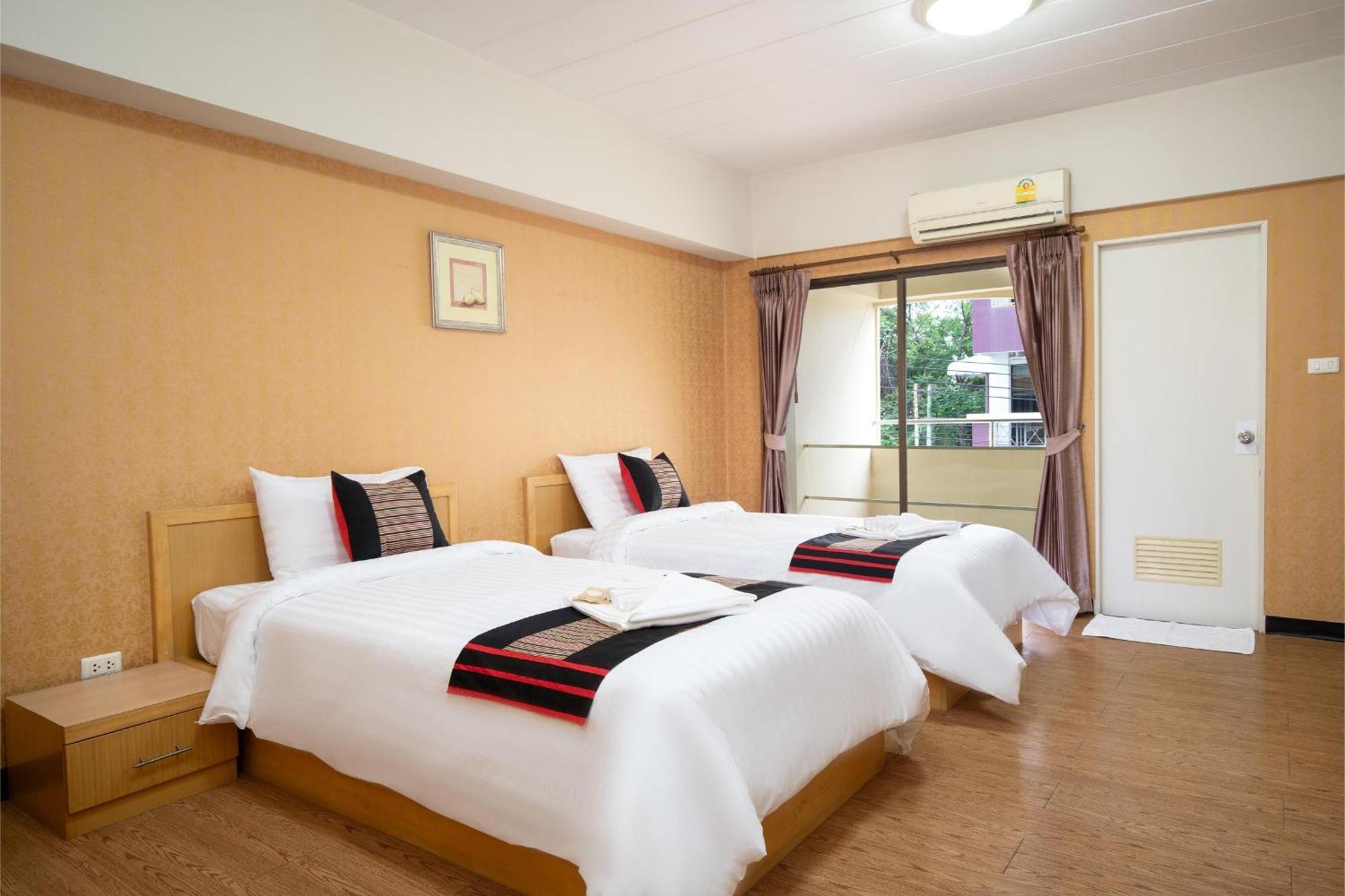 P-Park Hotel Bangkok Exterior foto