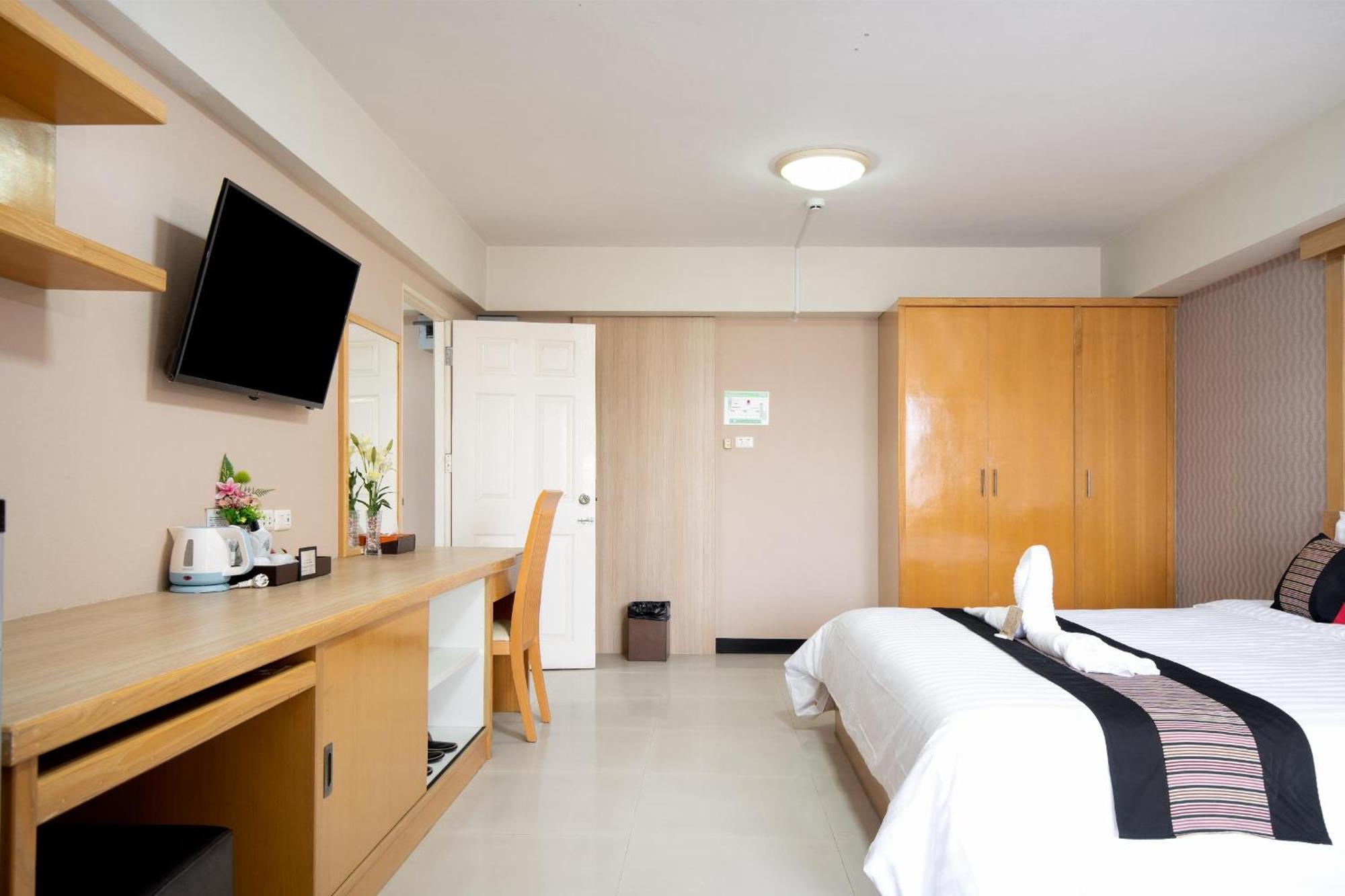 P-Park Hotel Bangkok Exterior foto